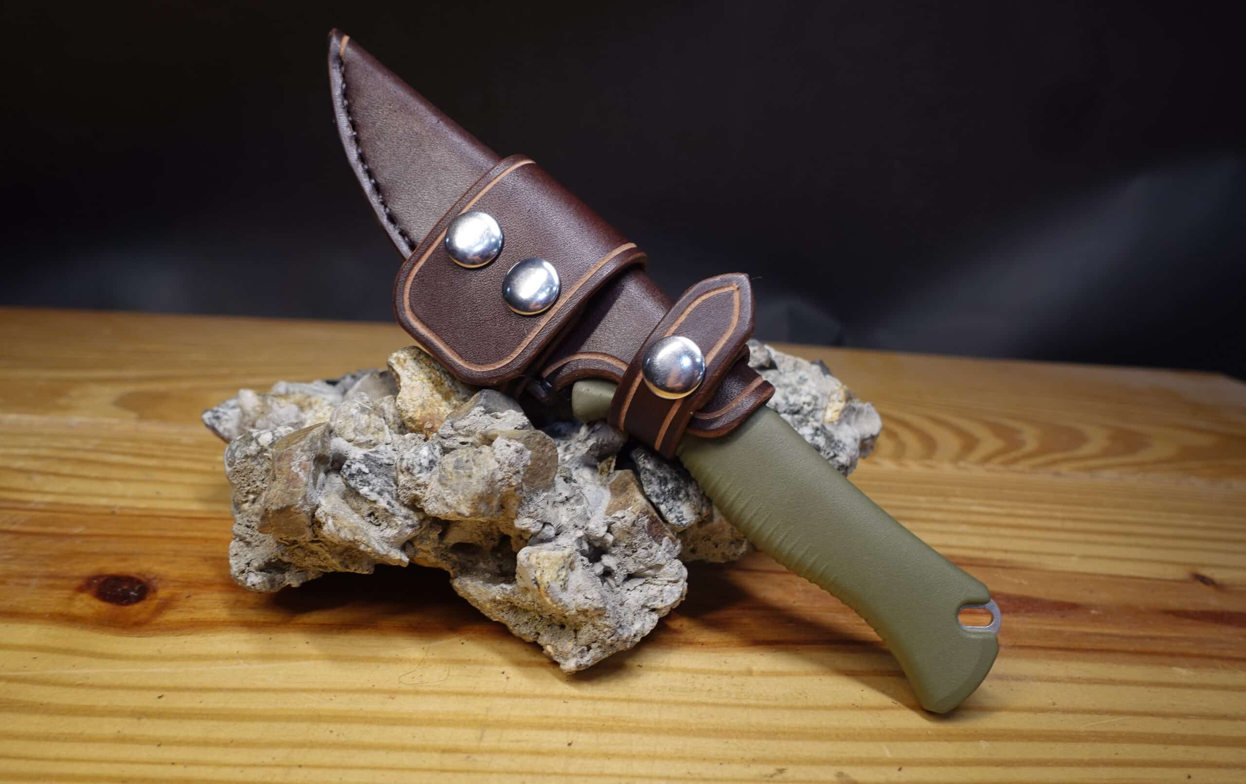 Handmade Leather Sheath for the 4" Benchmade Meatcrafter - Image 5