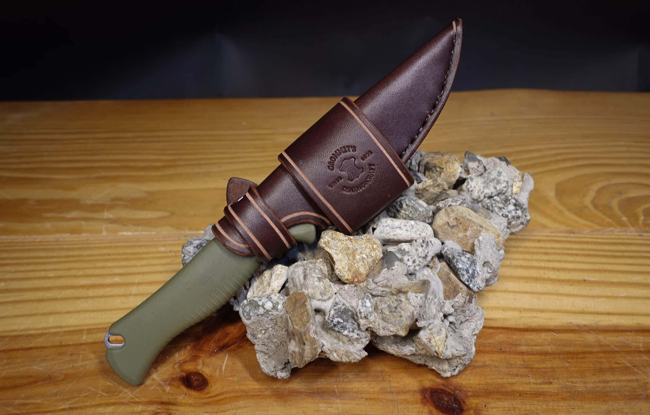 Handmade Leather Sheath for the 4" Benchmade Meatcrafter - Image 4