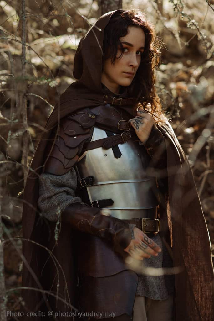 Linen Hooded Cloak - Image 11