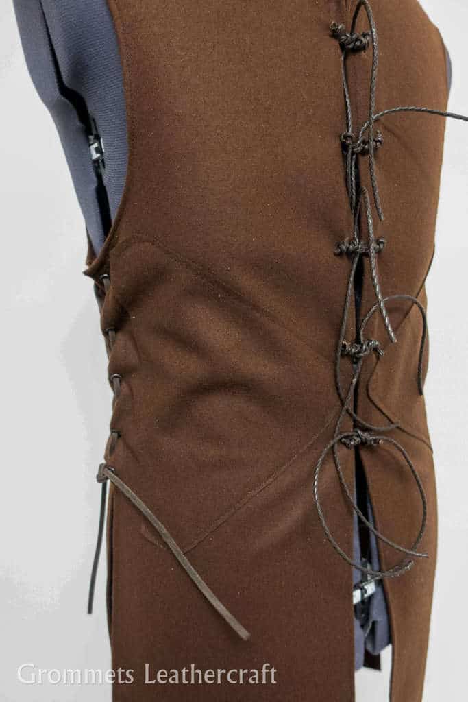 A Wool Strider Jerkin is worn by the mannequin.