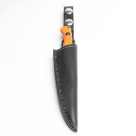 A leather sheath for the benchmade raghorn with a vertical belt loop