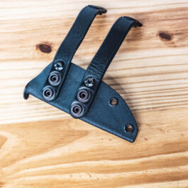 A kydex sheath for the benchmade raghorn with 2 horizontal belt loops