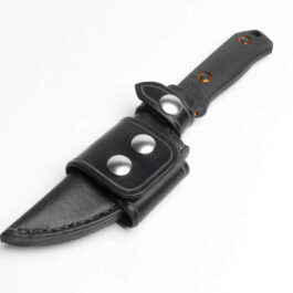 A leather sheath for the benchmade raghorn with a horizontal loop