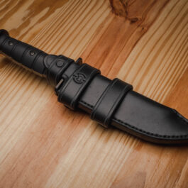 a scout style medford usmc fighter leather sheath